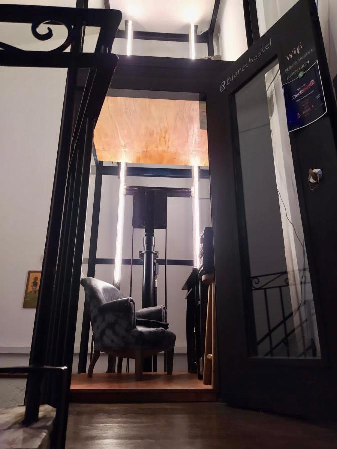 Blanes Hostel Montevideo Exterior photo